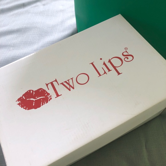 Two Lips Too Hybrid - Picture 5 of 6